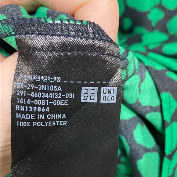 Uniqlo Green Abstract Dot Puff Sleeve Mini Dress | Size M - Picture 12 of 12